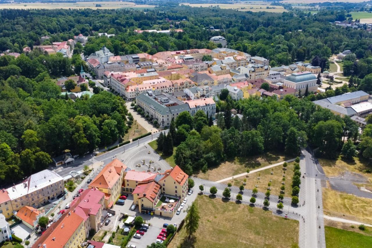 Spa Hotel Centrum Františkovy Lázně Εξωτερικό φωτογραφία